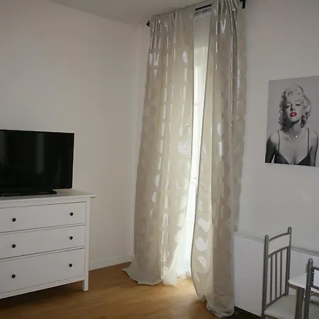 Marilyn