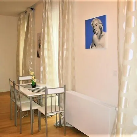 Marilyn דירה פראג